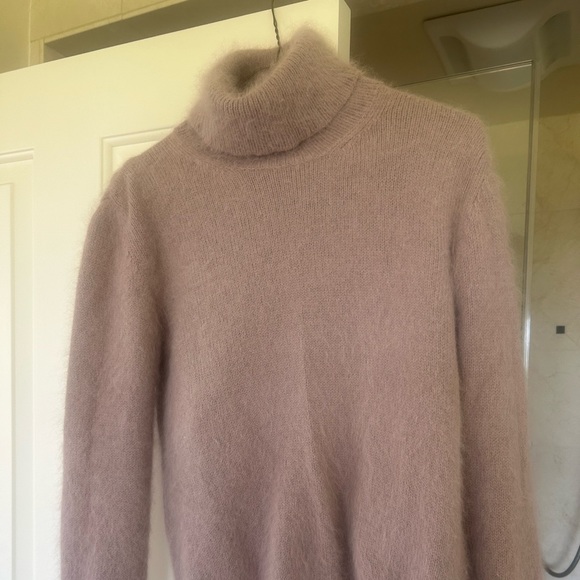 Beautiful Alexander McQueen turtleneck sweater - Picture 5 of 6